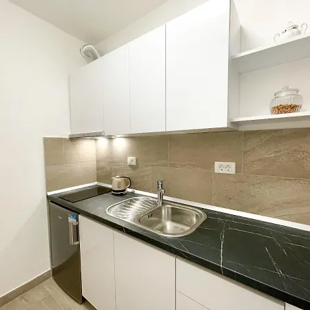 Marija Magdalena Apartman *