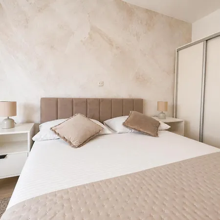 Apartment Marija Magdalena *