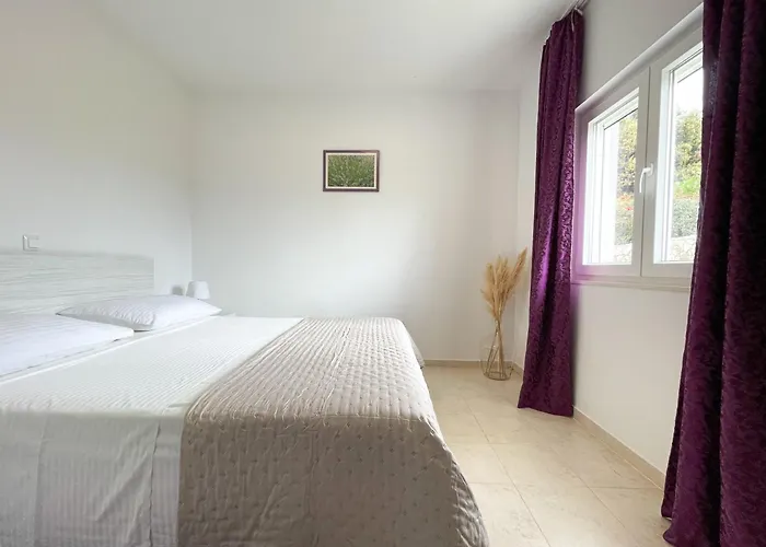 Marija Magdalena * Hvar Town